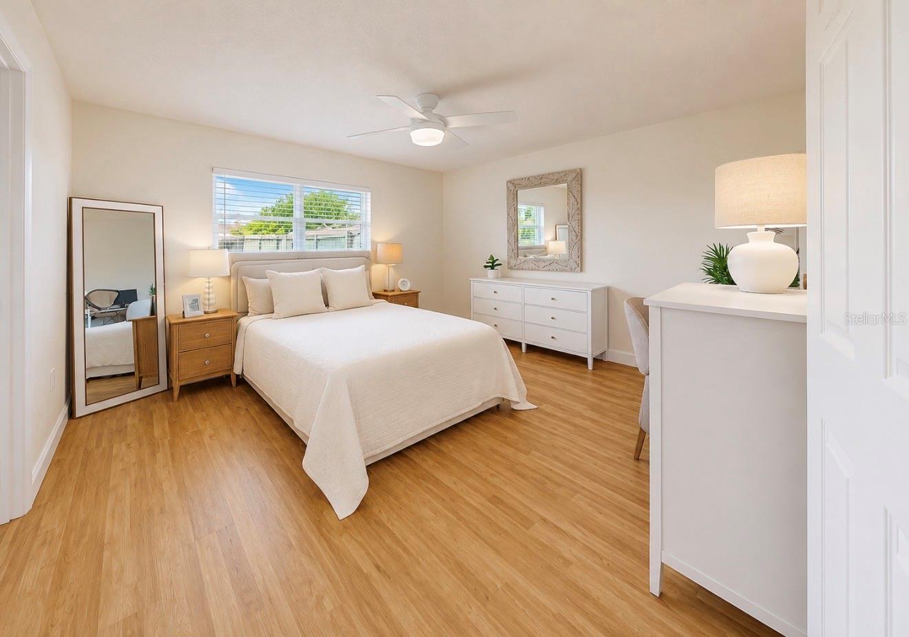 VILLAGE GREEN OF BRADENTON - Residential