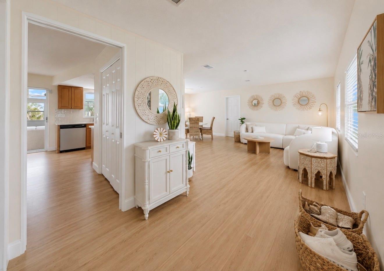 VILLAGE GREEN OF BRADENTON - Residential