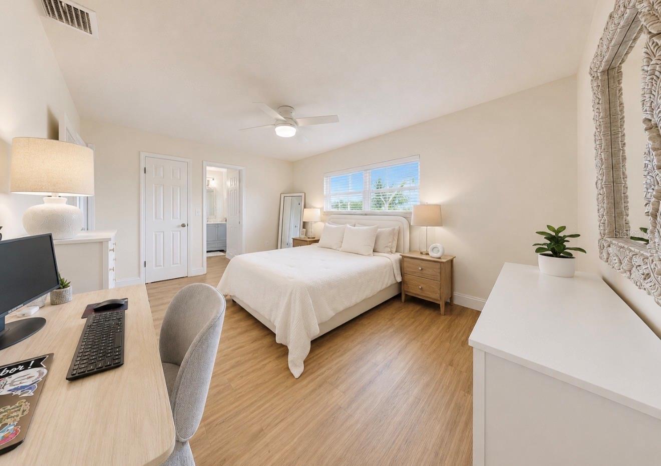 VILLAGE GREEN OF BRADENTON - Residential