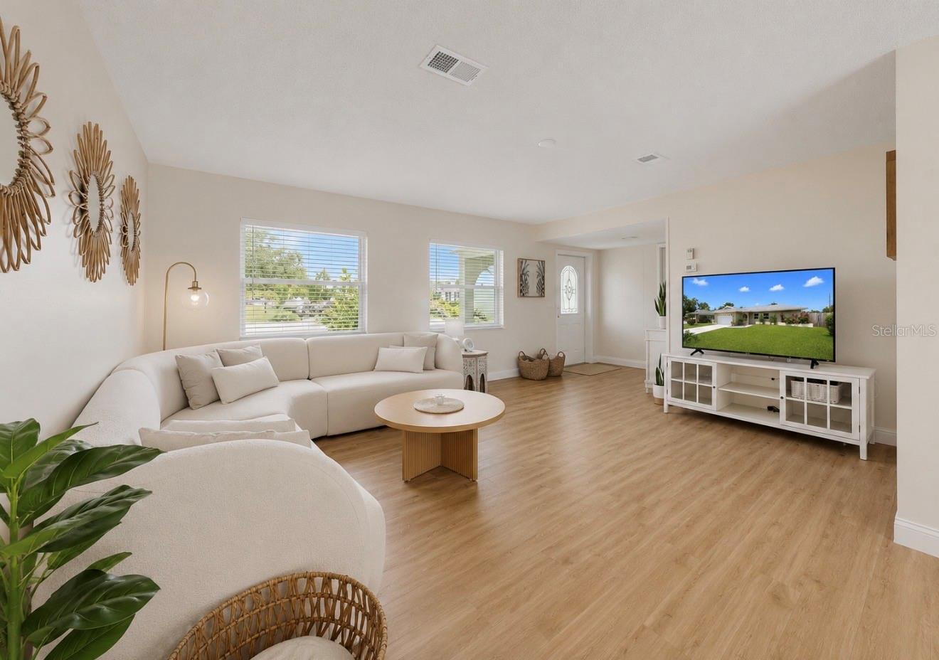 VILLAGE GREEN OF BRADENTON - Residential