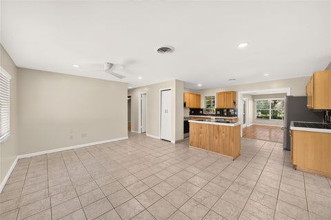 Tiny photo for 15642 SE 91st Court, Summerfield, FL 34491 (MLS # OM734469)