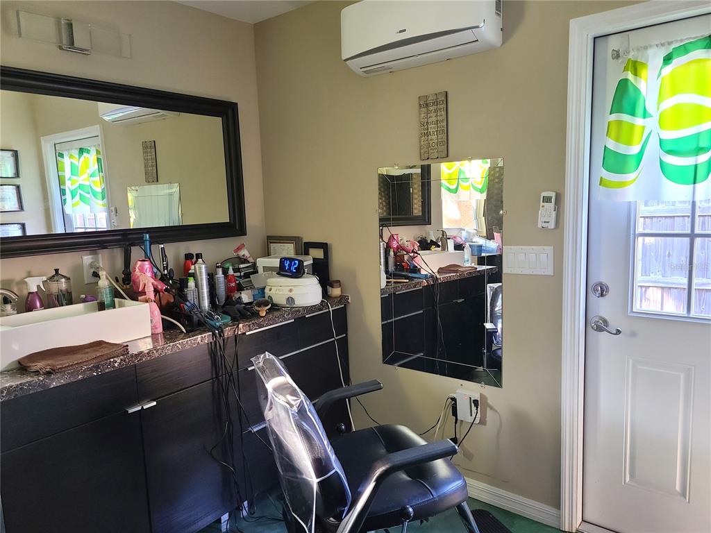 ELWOOD PARK RESUB BLKS70&72 UNREC - Residential