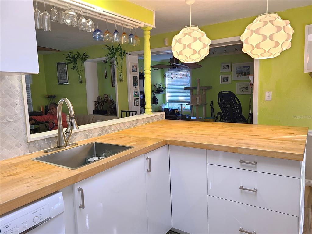 ELWOOD PARK RESUB BLKS70&72 UNREC - Residential