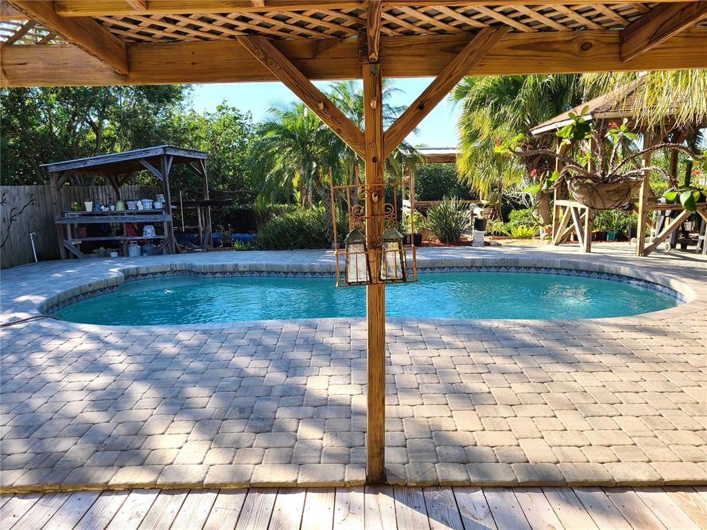 ELWOOD PARK RESUB BLKS70&72 UNREC - Residential