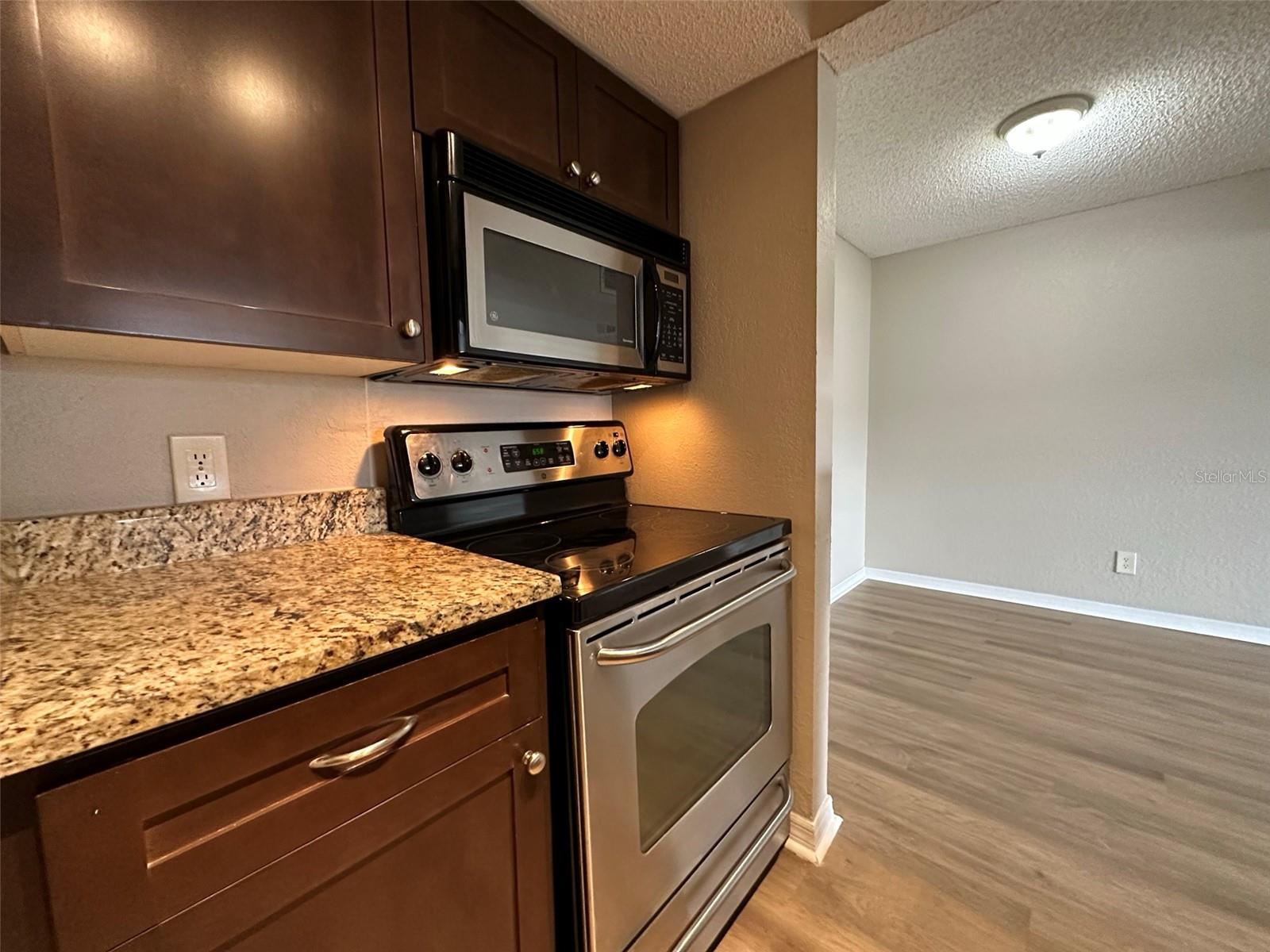 VANTAGE POINT CONDO - Residential Lease