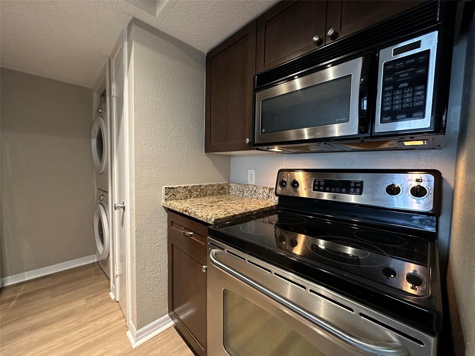 VANTAGE POINT CONDO - Residential Lease