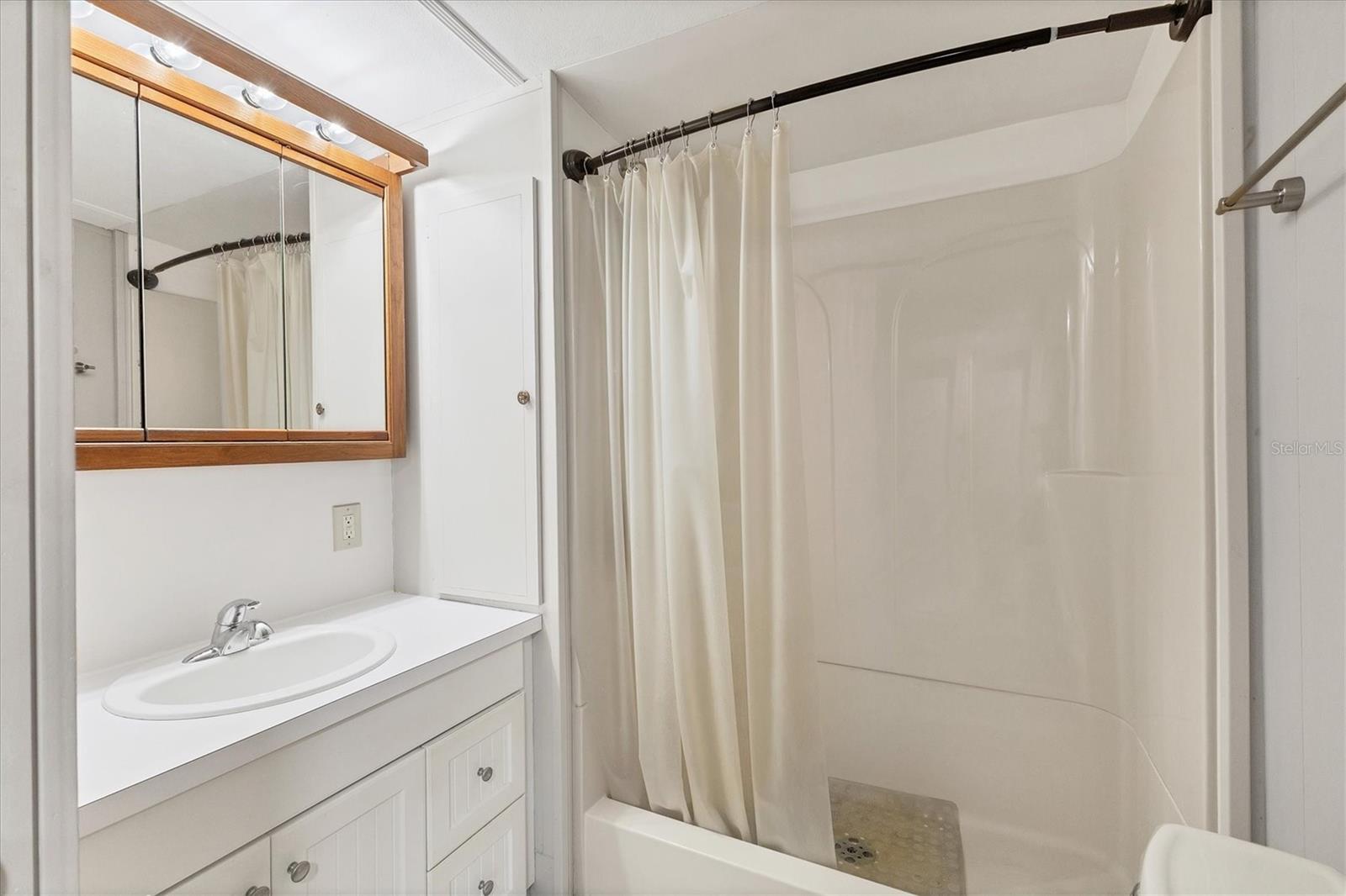 TIDEVUE ESTATES FIRST ADD - Residential