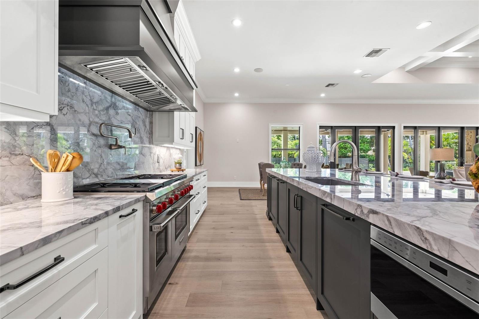 BELLEAIR ESTATES - Residential