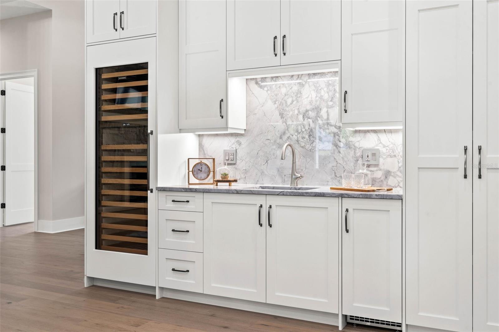 BELLEAIR ESTATES - Residential