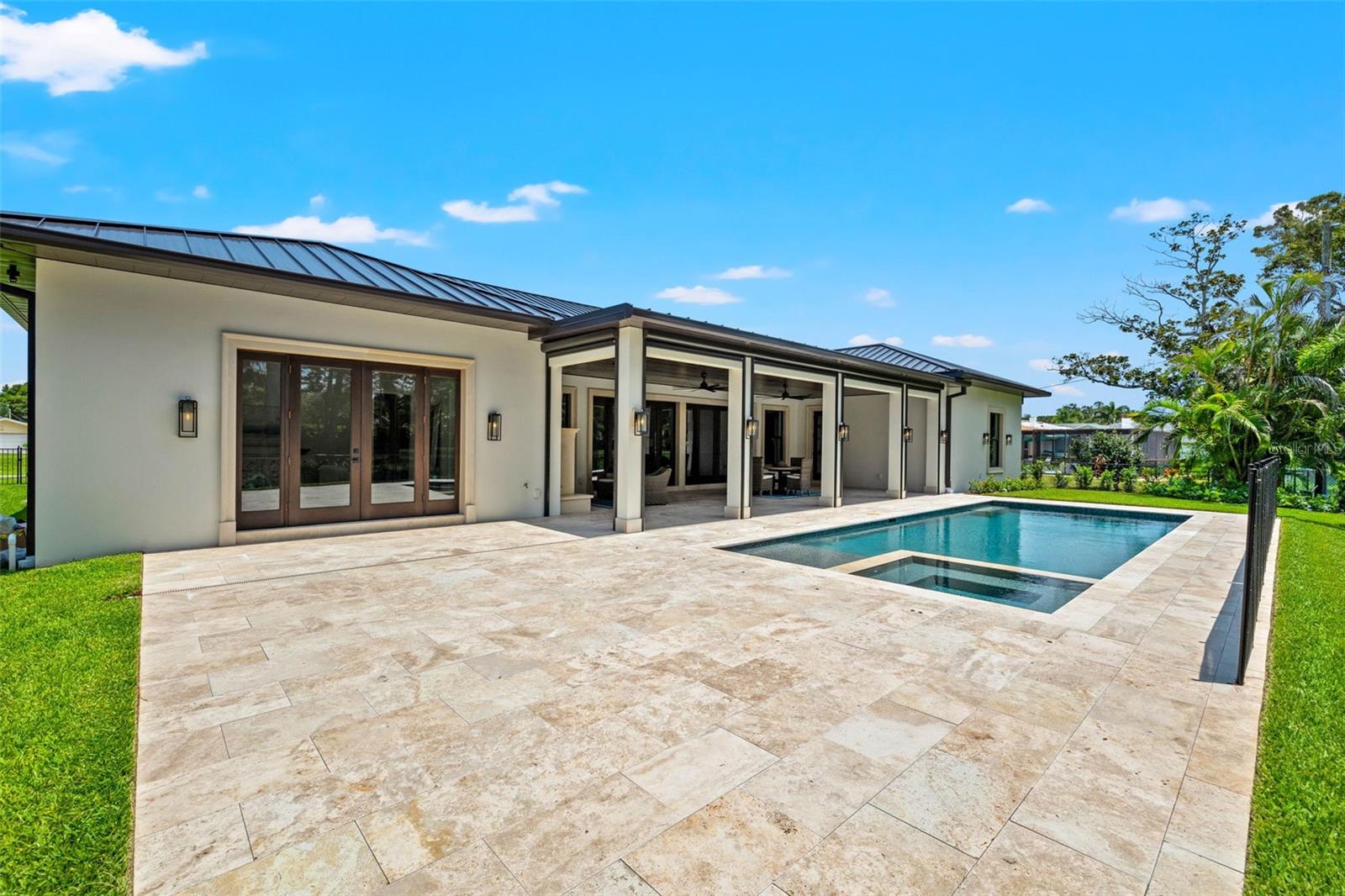 BELLEAIR ESTATES - Residential