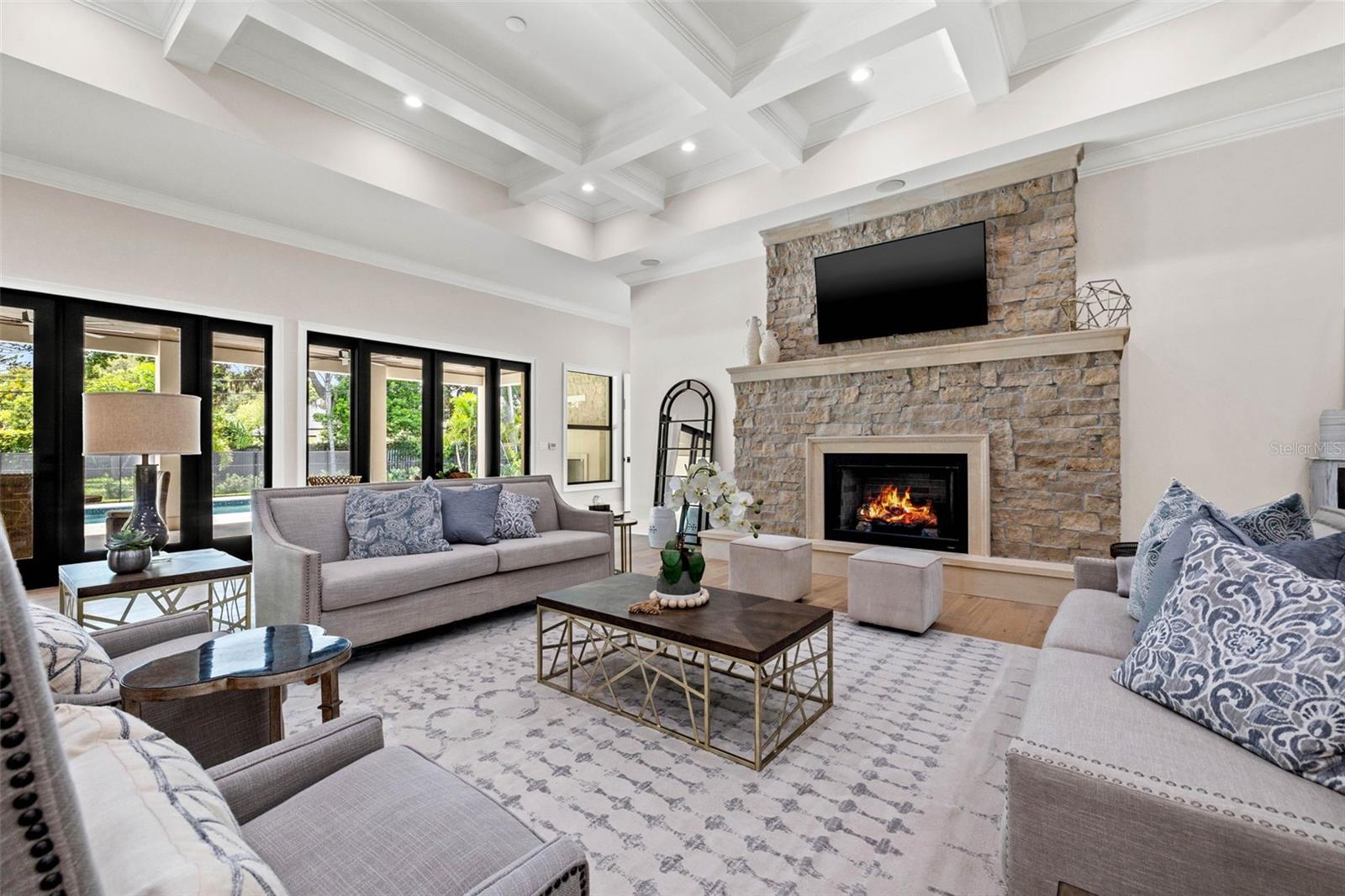 BELLEAIR ESTATES - Residential