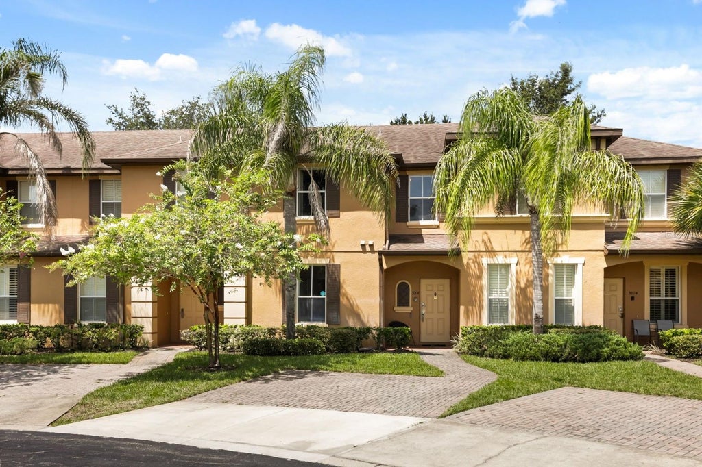 Photo of 3214 Calabria Avenue #3214, Davenport, FL 33897 (MLS # O6437911)