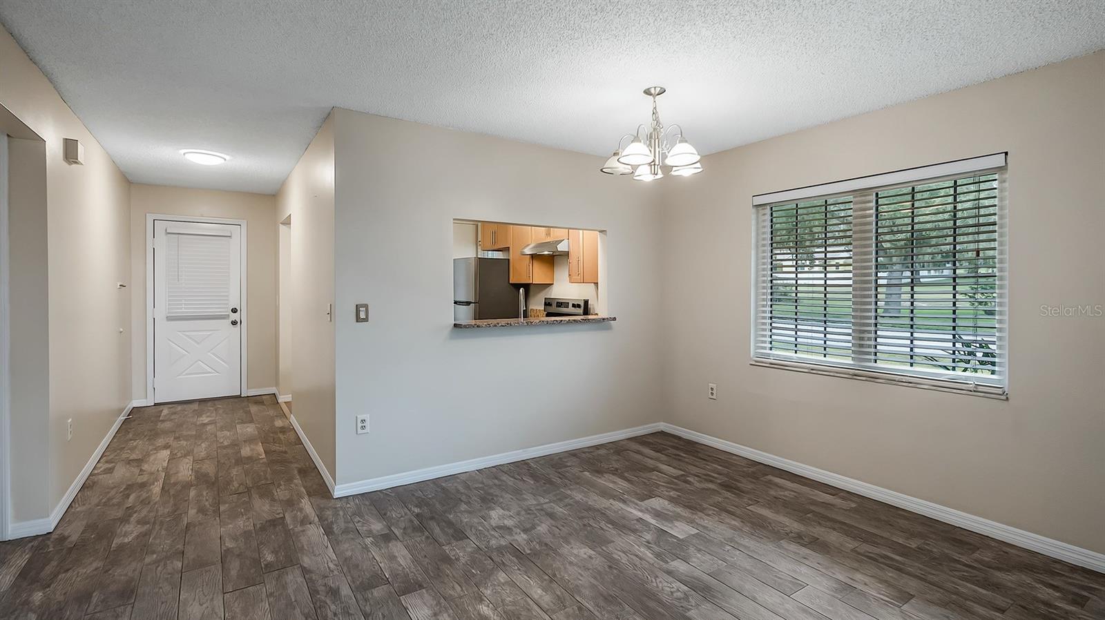 HOWEY LAKE SHORE HEIGHTS - Residential Lease