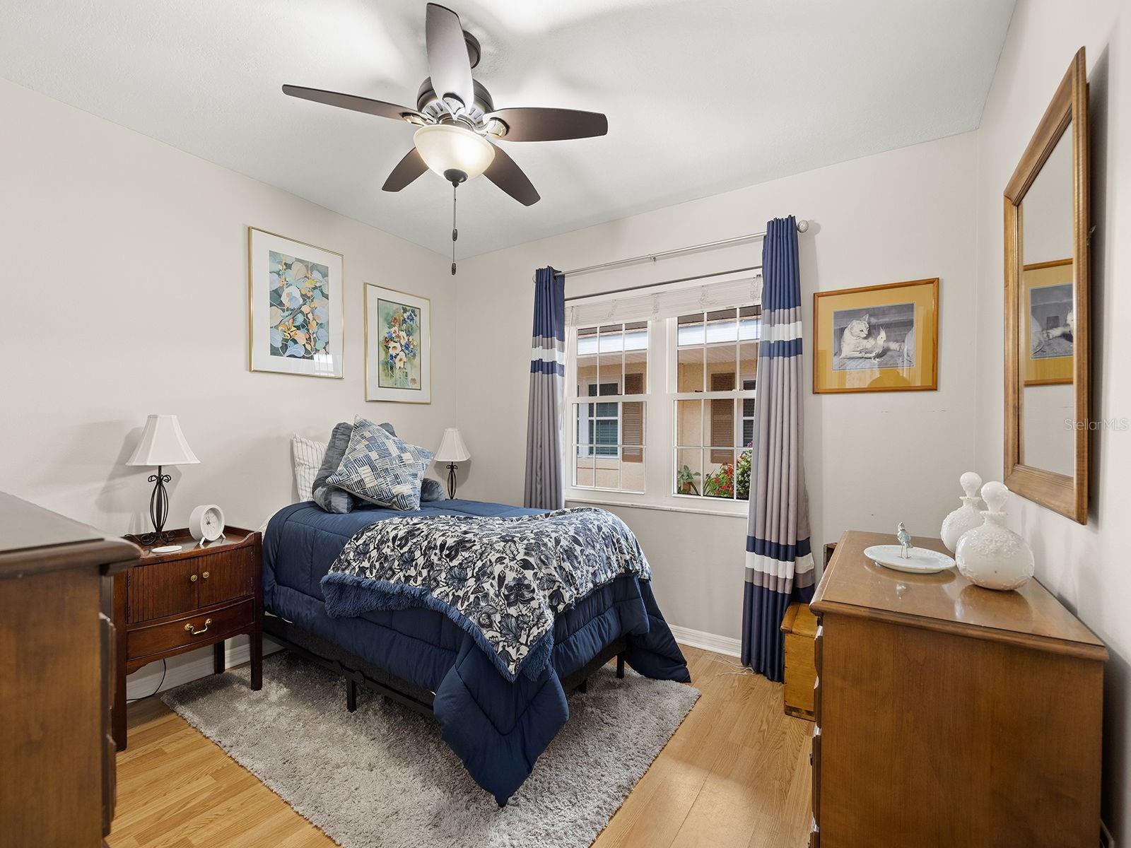 HOWEY LAKE SHORE HEIGHTS - Residential Lease