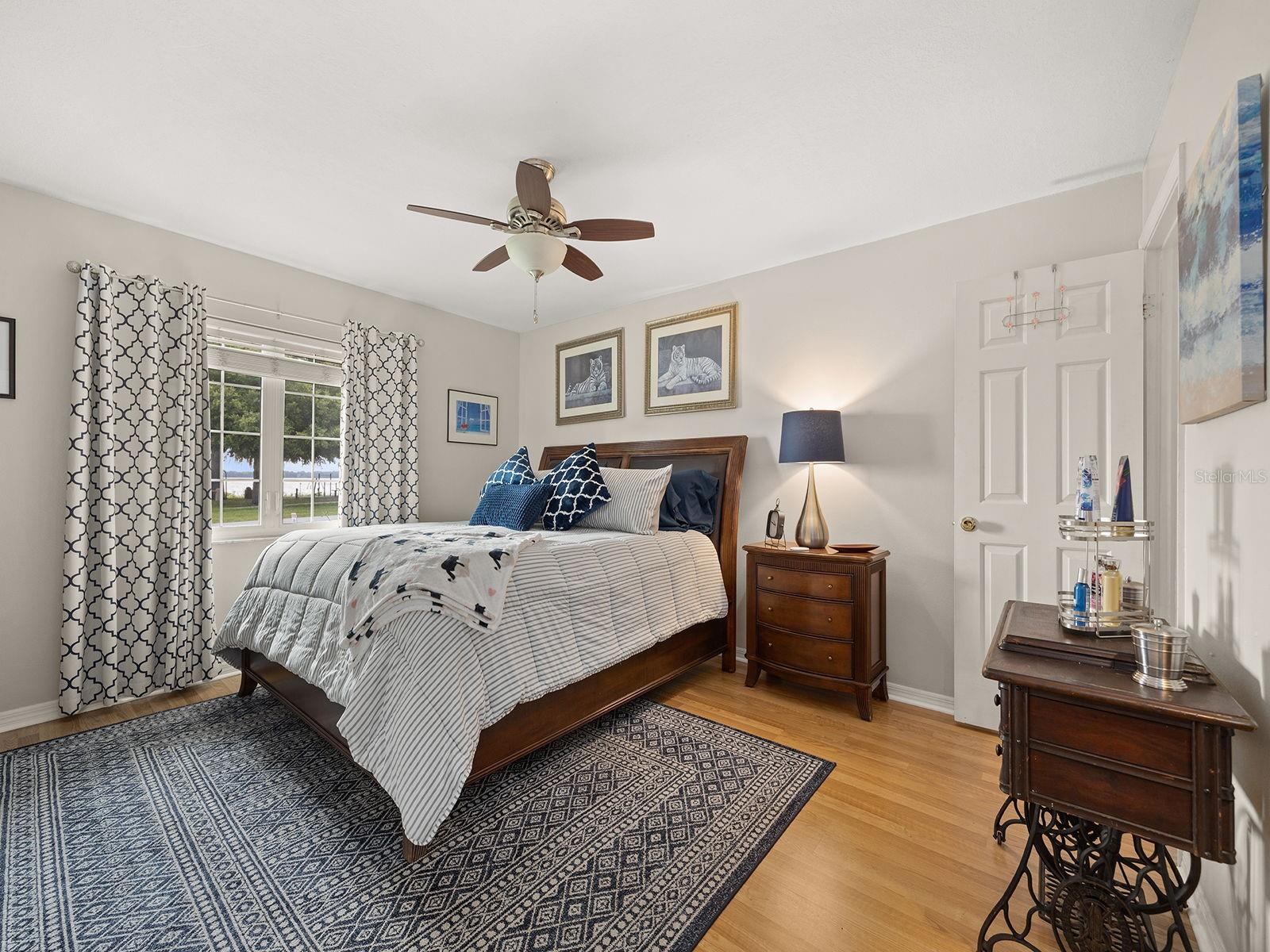 HOWEY LAKE SHORE HEIGHTS - Residential Lease