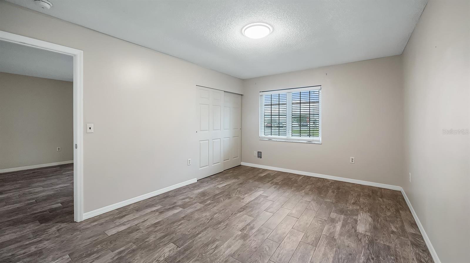 HOWEY LAKE SHORE HEIGHTS - Residential Lease