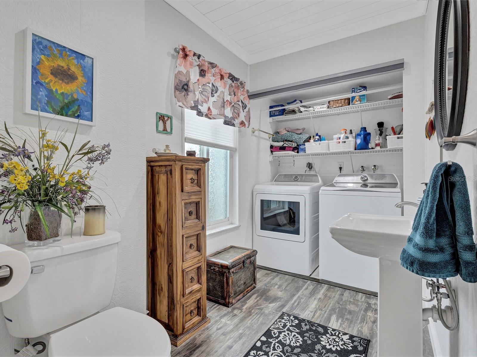 TOWNHOUSES OF BARDMOOR - Residential