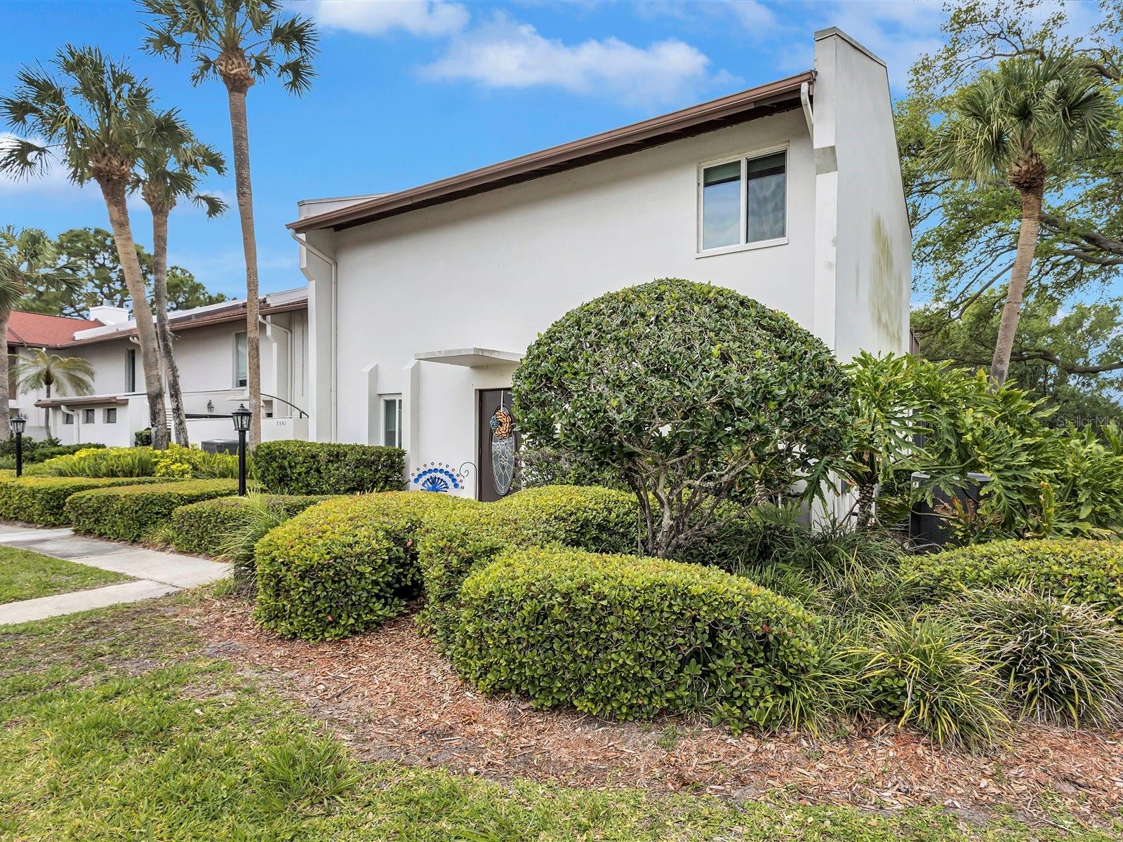 TOWNHOUSES OF BARDMOOR - Residential
