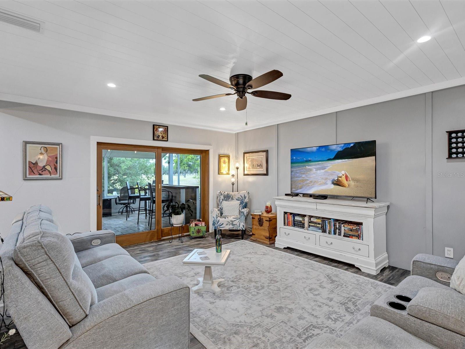 TOWNHOUSES OF BARDMOOR - Residential