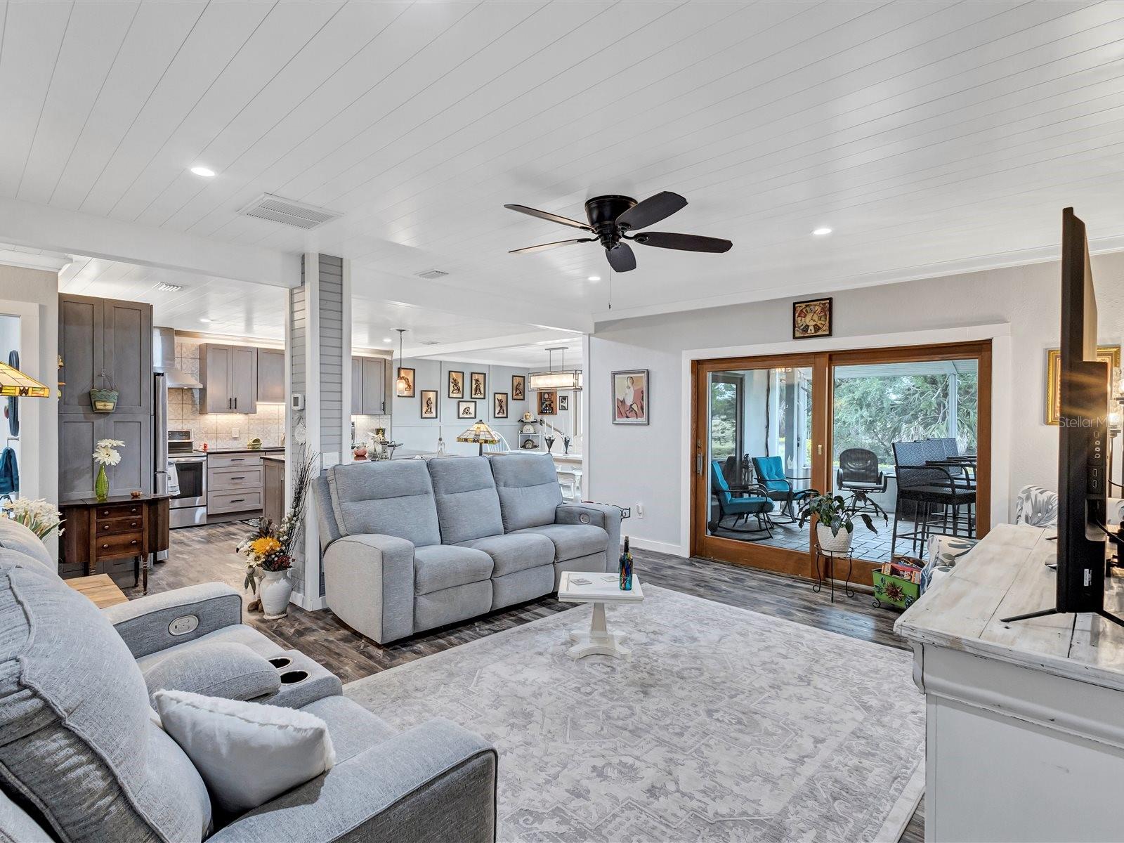 TOWNHOUSES OF BARDMOOR - Residential