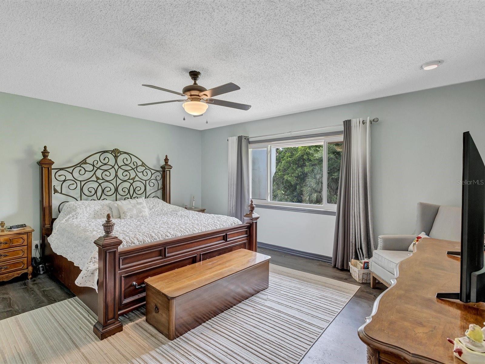 TOWNHOUSES OF BARDMOOR - Residential