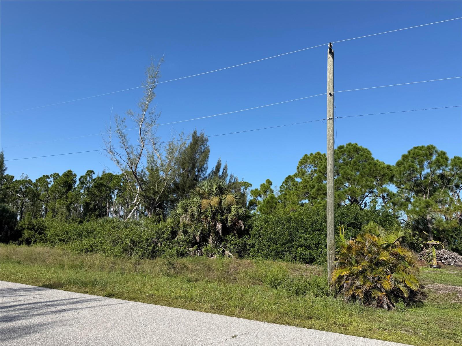 KEARSARGE CIRCLE, PORT CHARLOTTE, FL, 33981 1 KEARSARGE CIRCLE