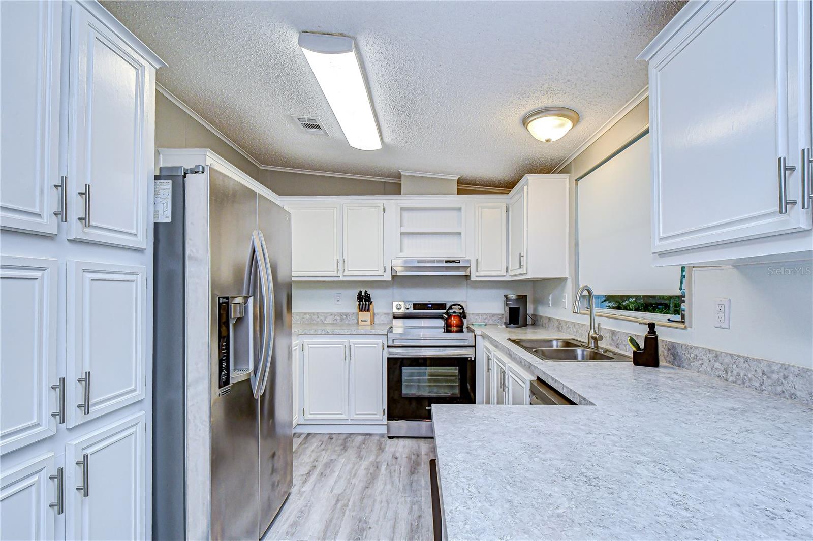 TIMBER LAKE ESTATES - Residential