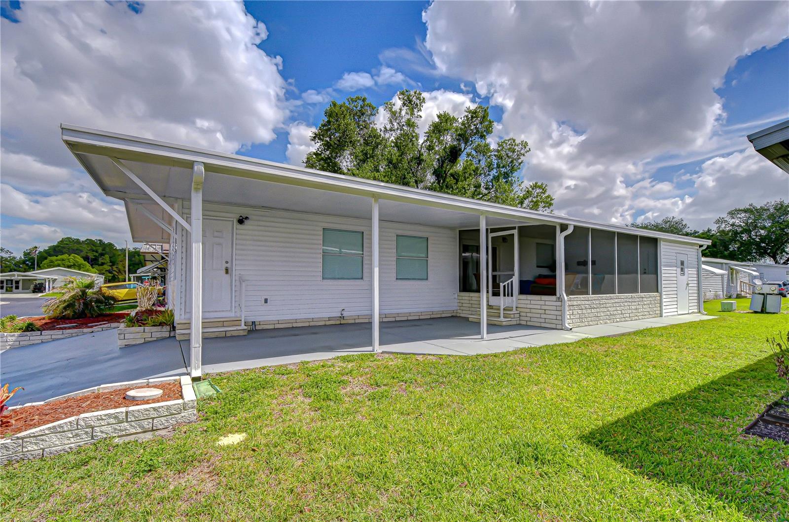 TIMBER LAKE ESTATES - Residential