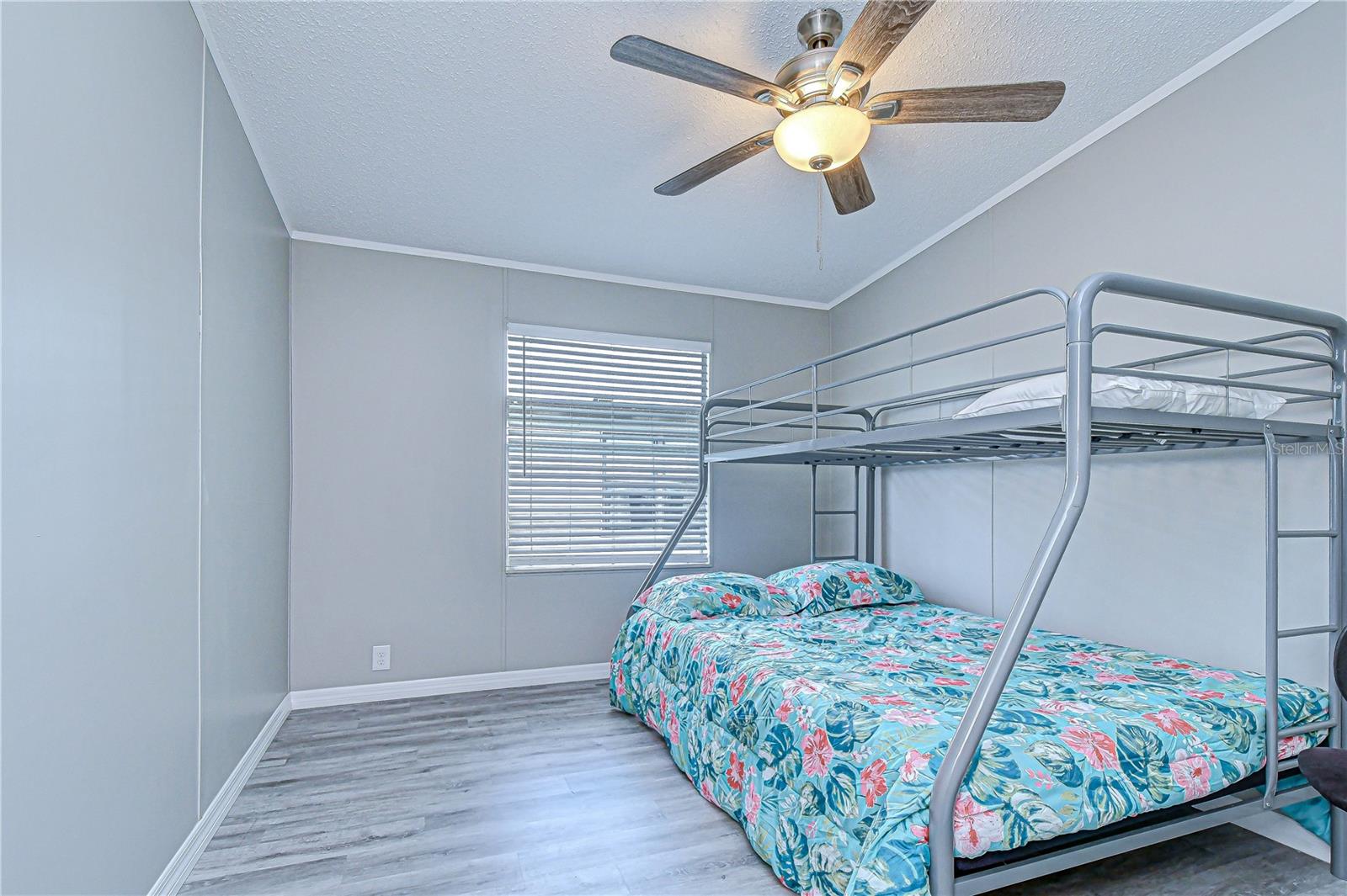 TIMBER LAKE ESTATES - Residential