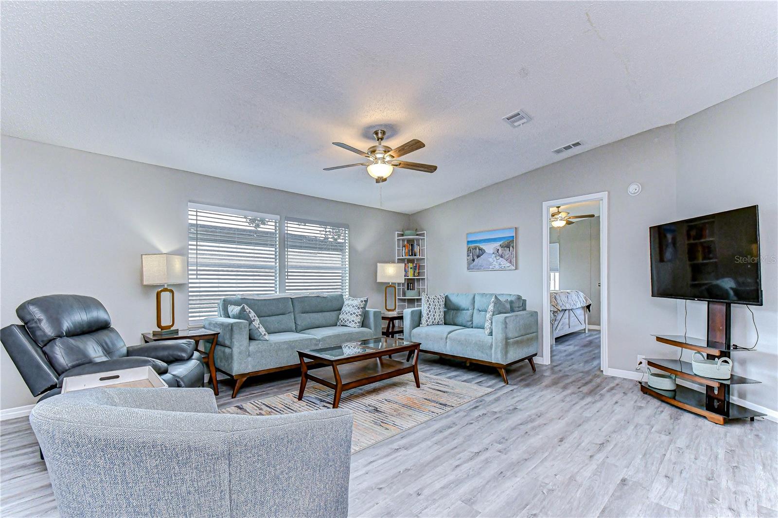 TIMBER LAKE ESTATES - Residential