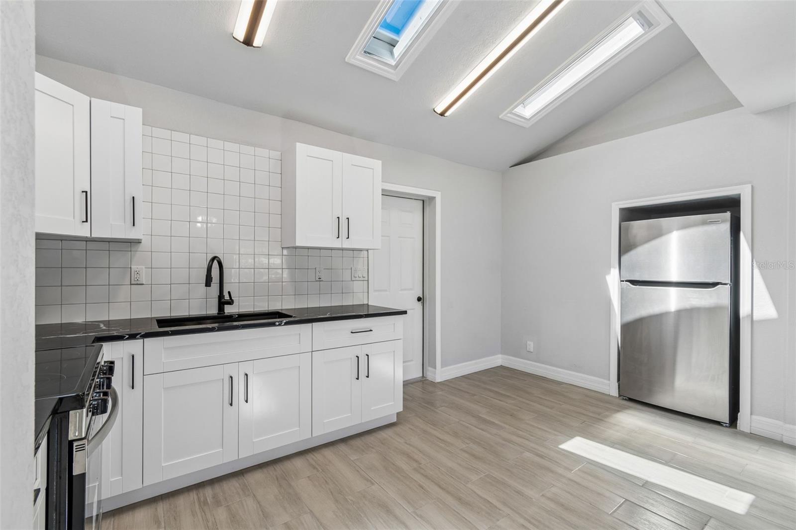 DAHLIA GARDENS - Residential