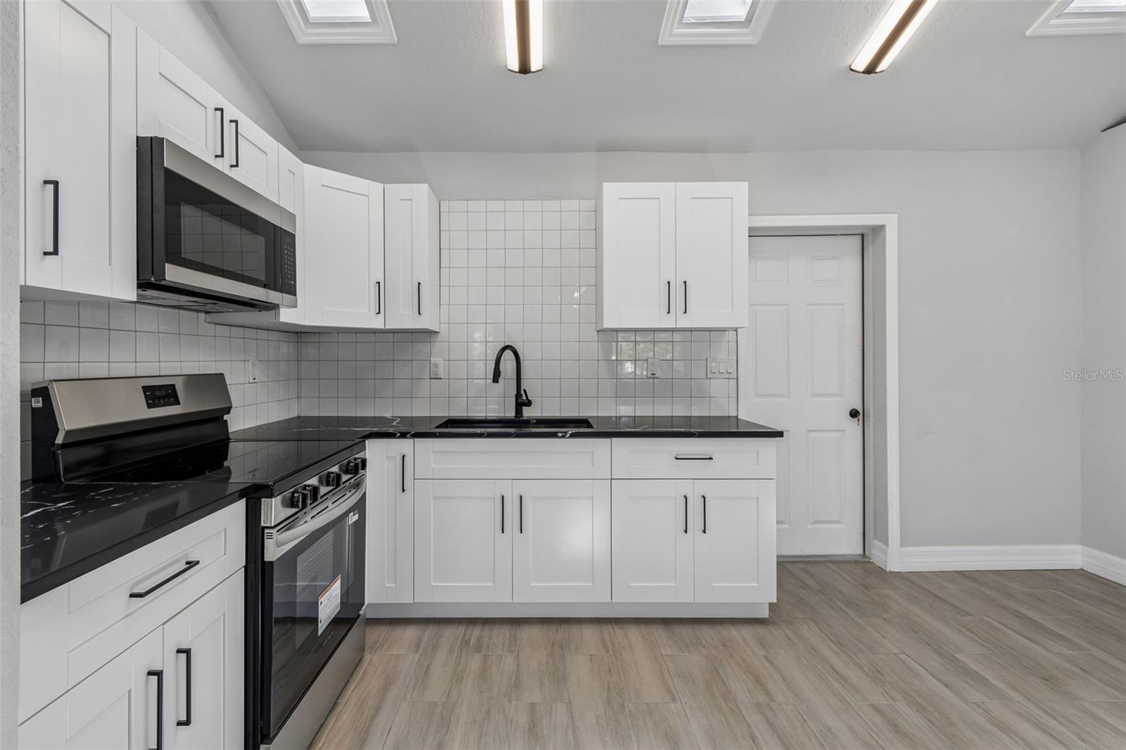 DAHLIA GARDENS - Residential