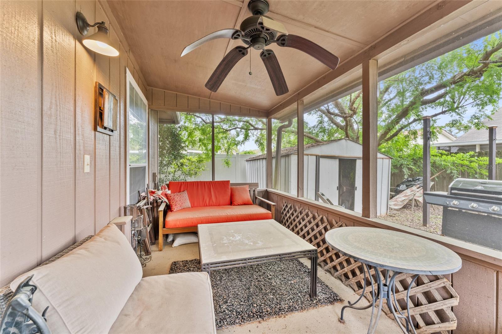 ARGYLE FORST CHIM LKE U15 - Residential