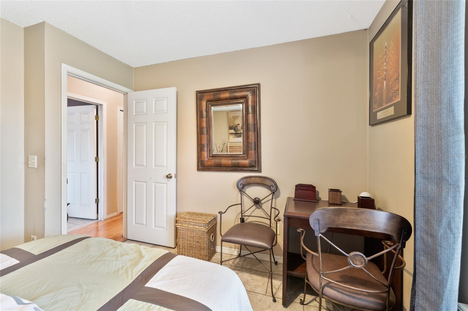 ARGYLE FORST CHIM LKE U15 - Residential