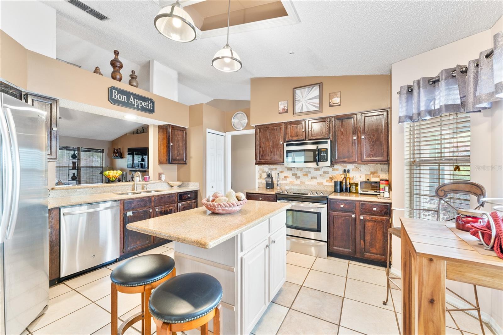 ARGYLE FORST CHIM LKE U15 - Residential