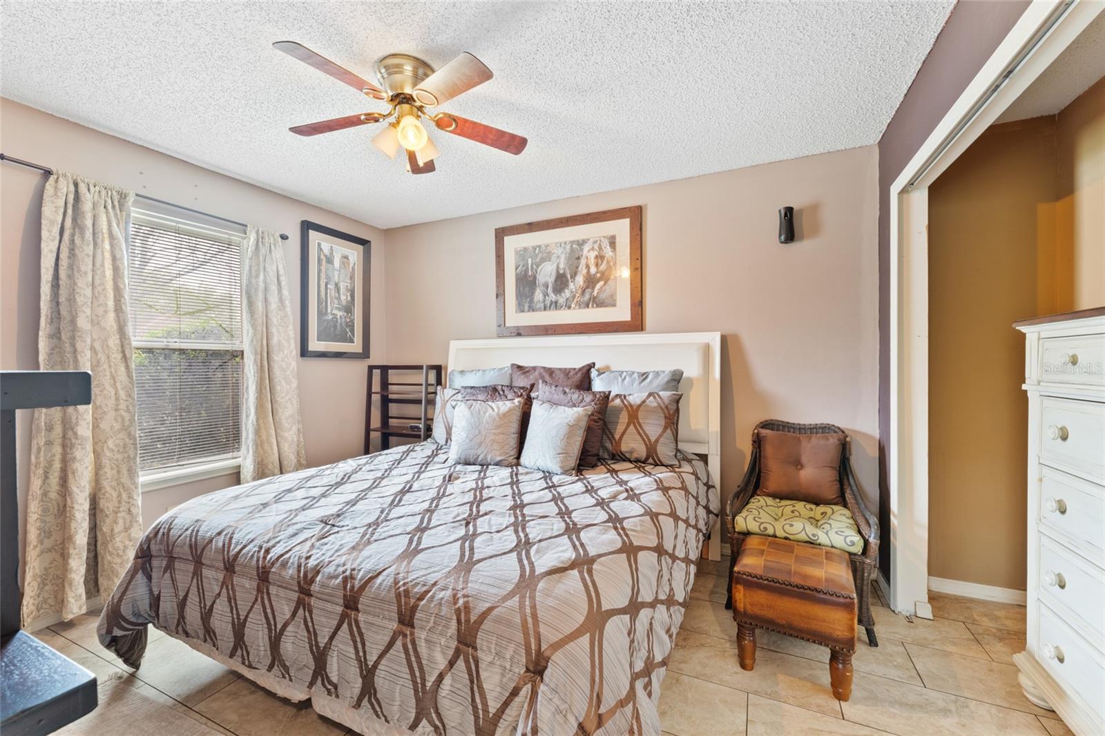 ARGYLE FORST CHIM LKE U15 - Residential