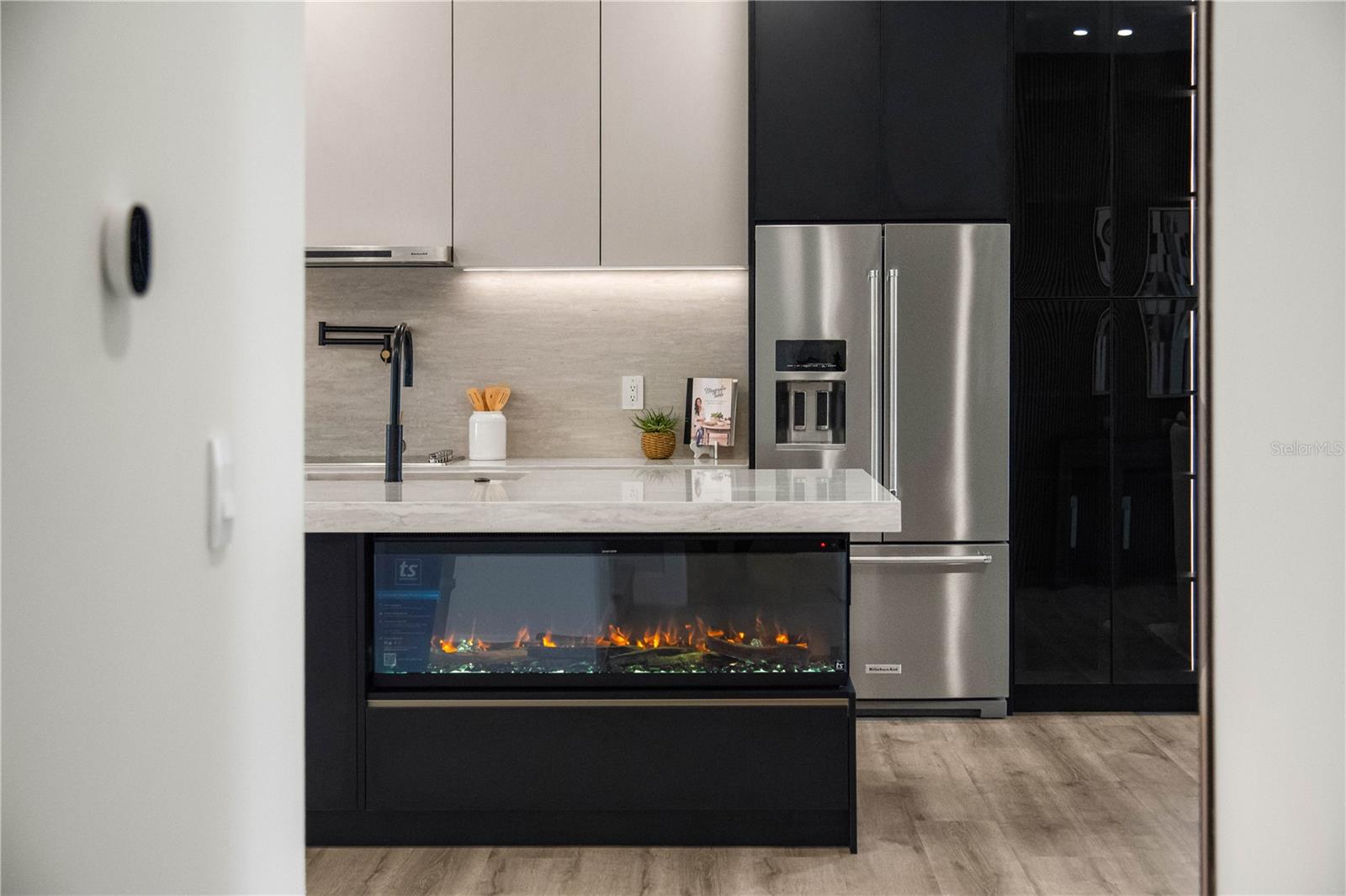 MAC FARLANE PARK - Residential