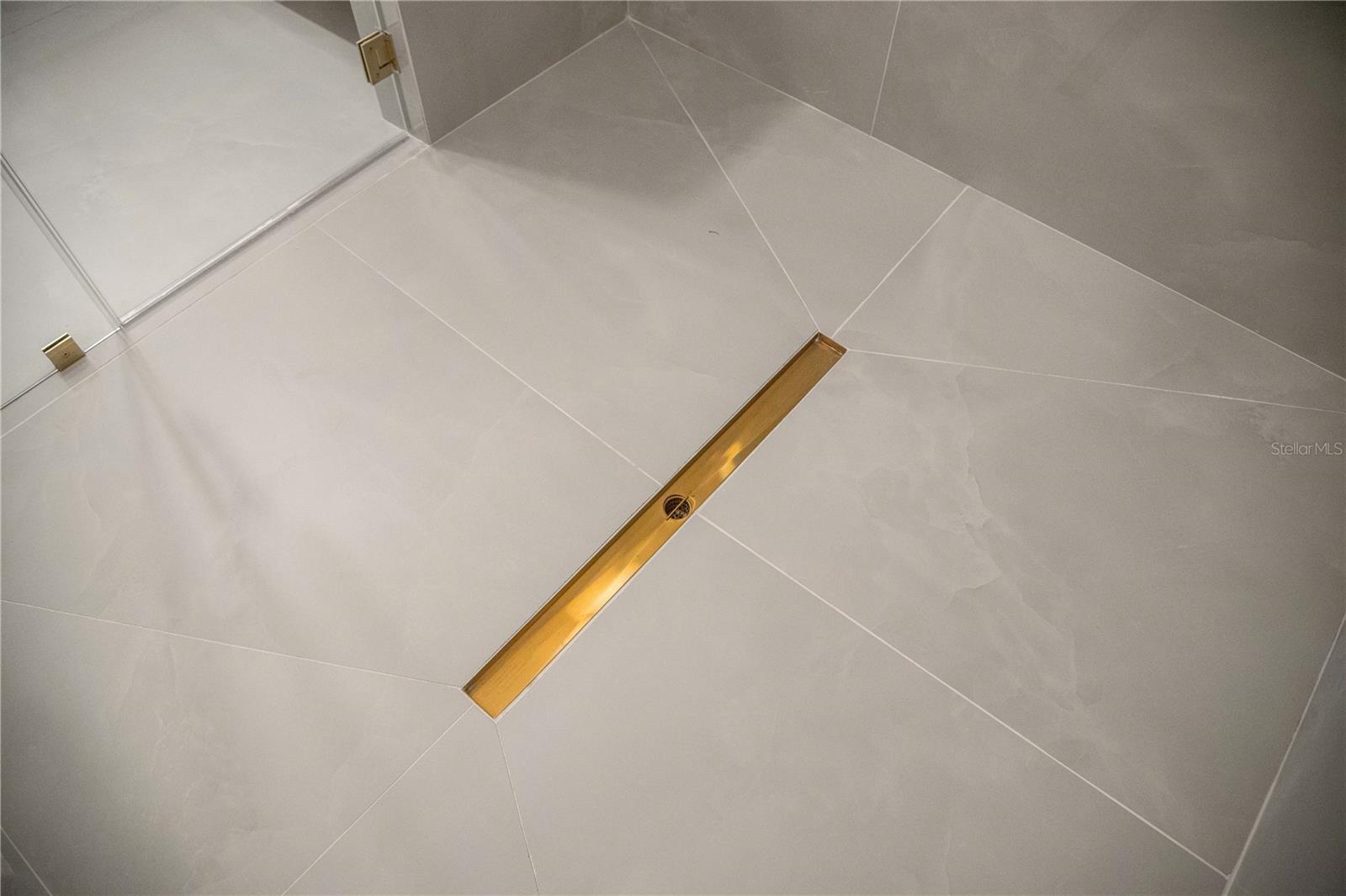 MAC FARLANE PARK - Residential