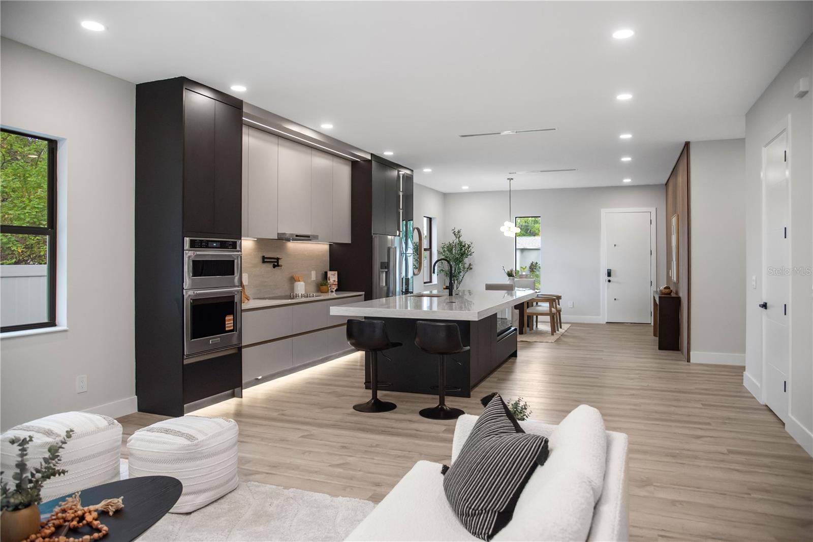 MAC FARLANE PARK - Residential