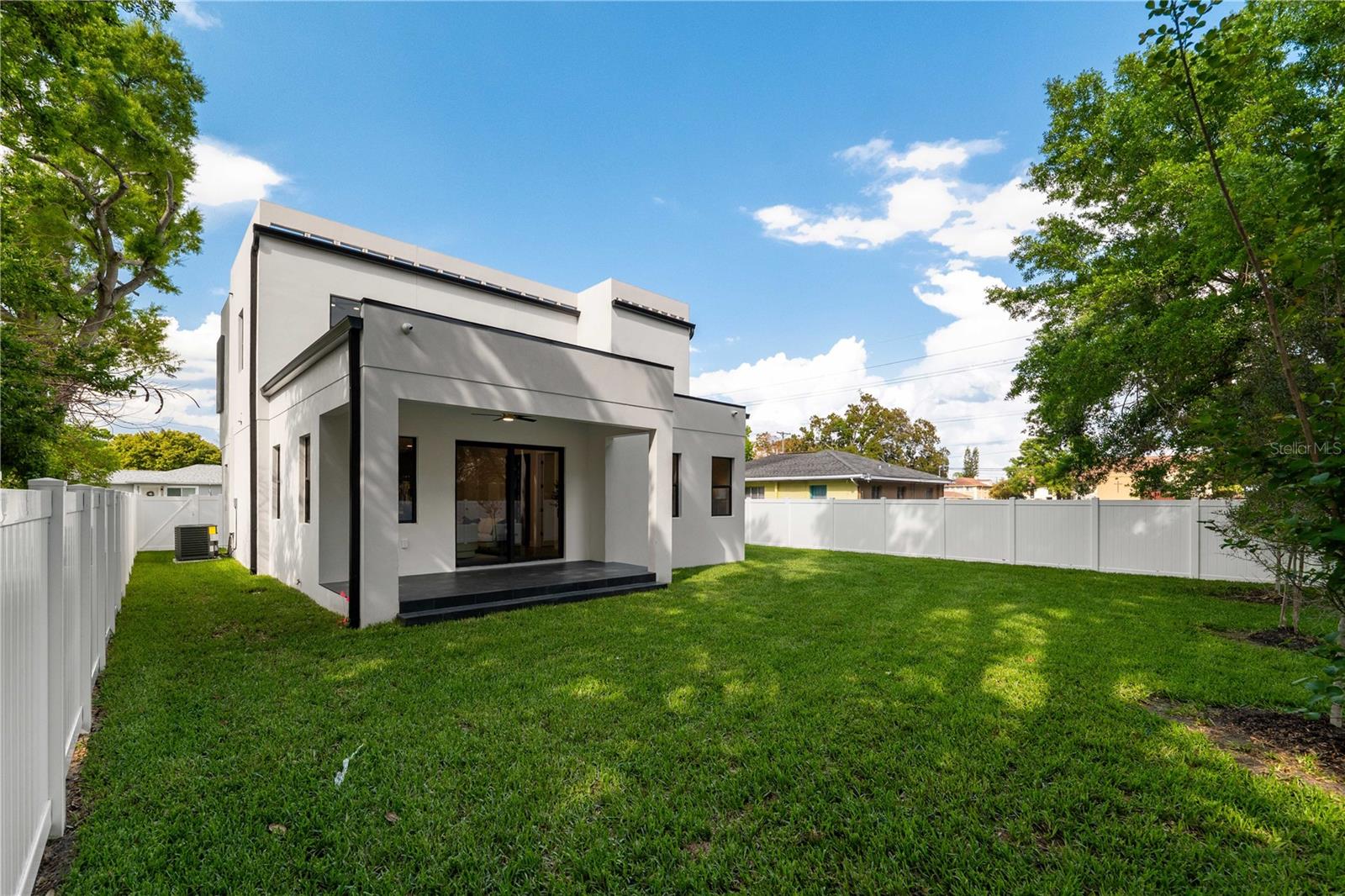 MAC FARLANE PARK - Residential