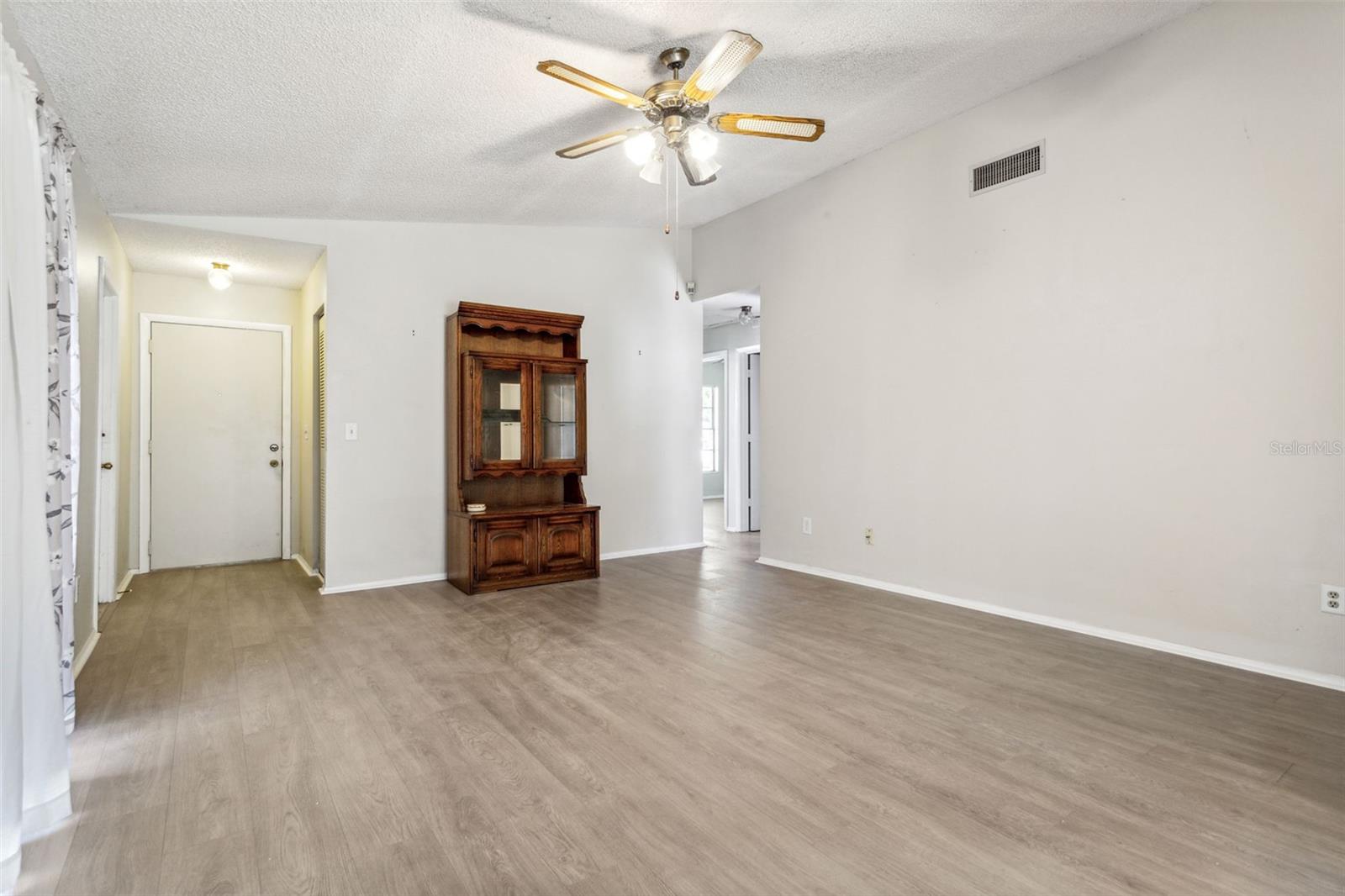 LAKEVIEW VILLAGE SEC L UNI - Residential