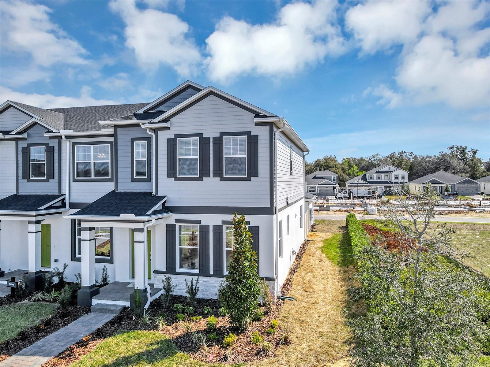 EMERSON POINTE - Residential Lease