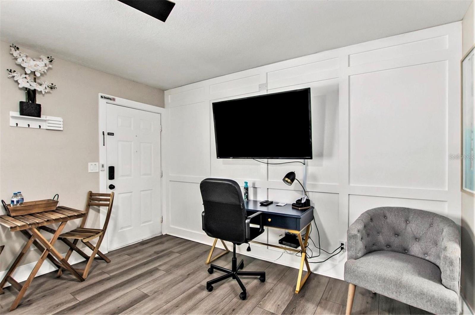 WATERSIDE CONDO II - Residential
