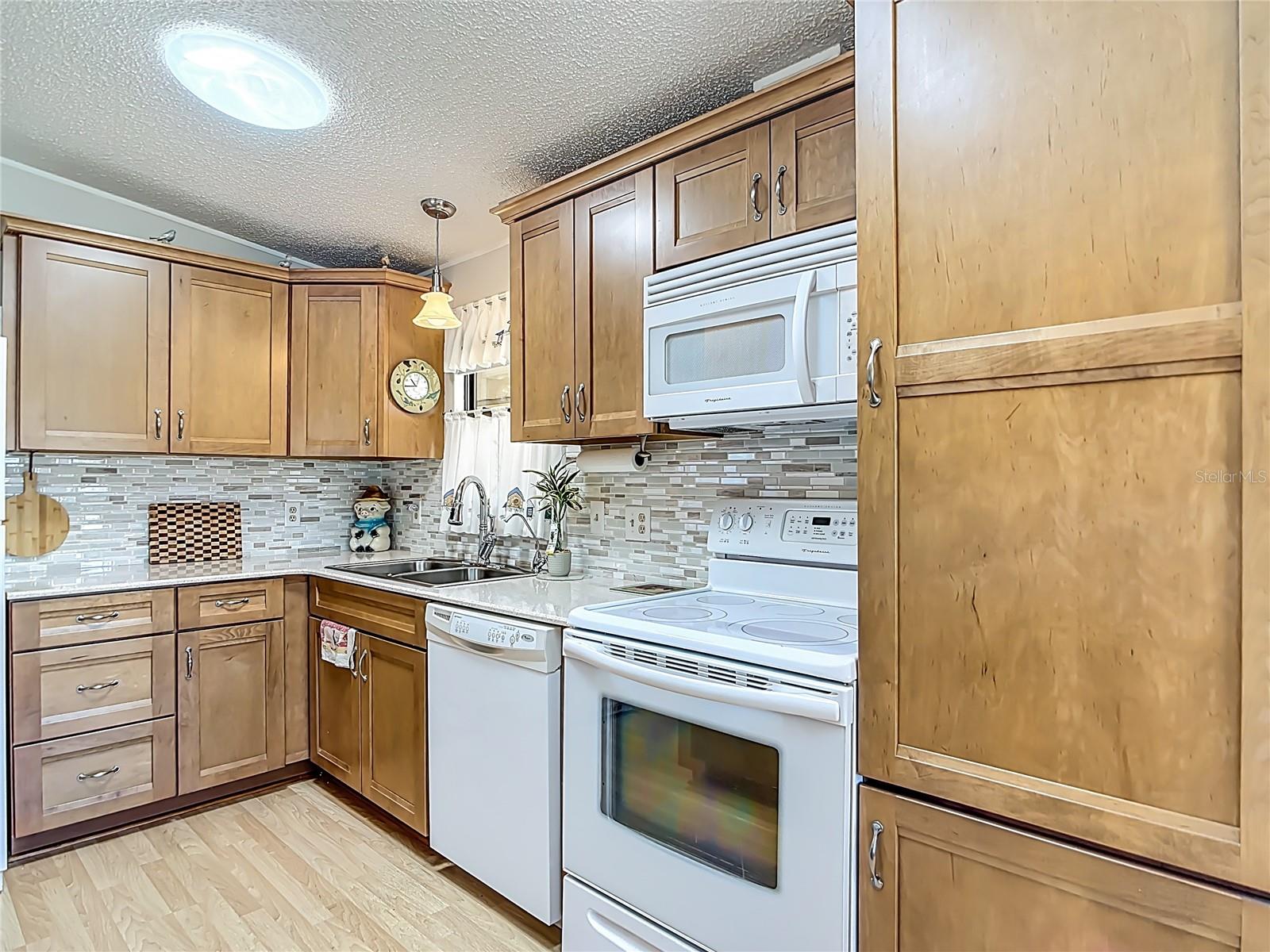 LA CASA MHP CO-OP - Residential