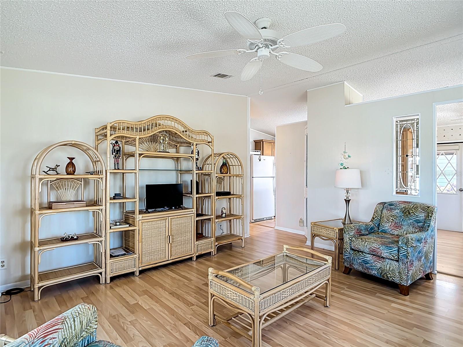 LA CASA MHP CO-OP - Residential