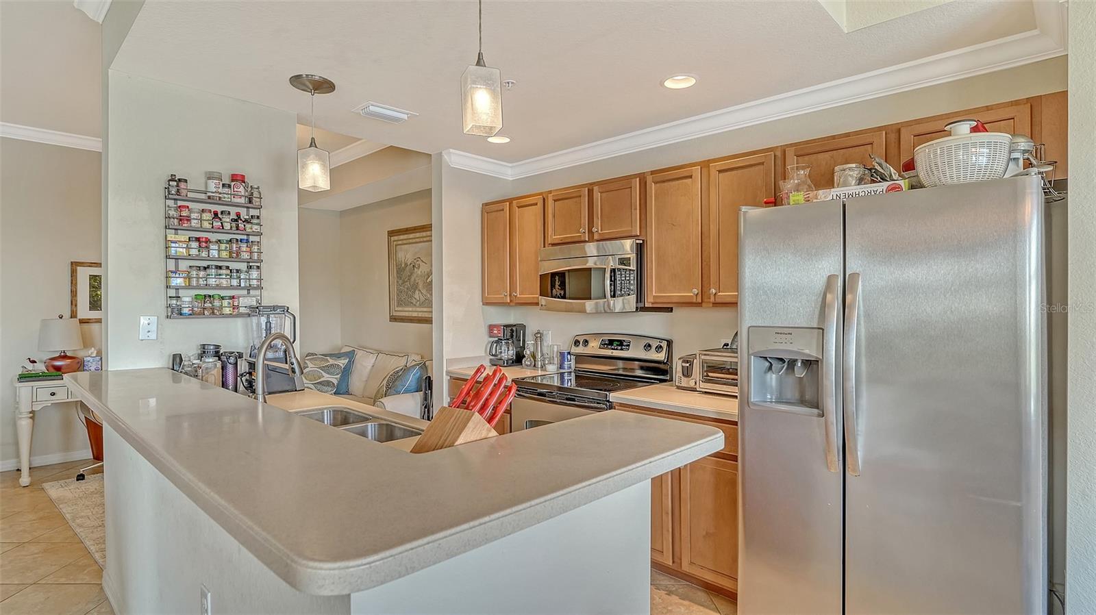 GRAND ESTUARY II AT RVR STRD OR2329/2535 - Residential Lease