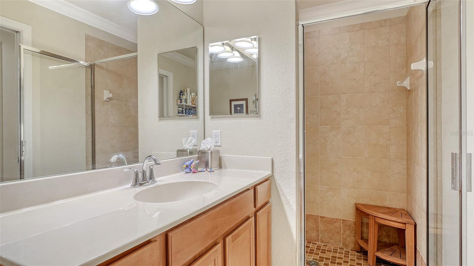 GRAND ESTUARY II AT RVR STRD OR2329/2535 - Residential Lease