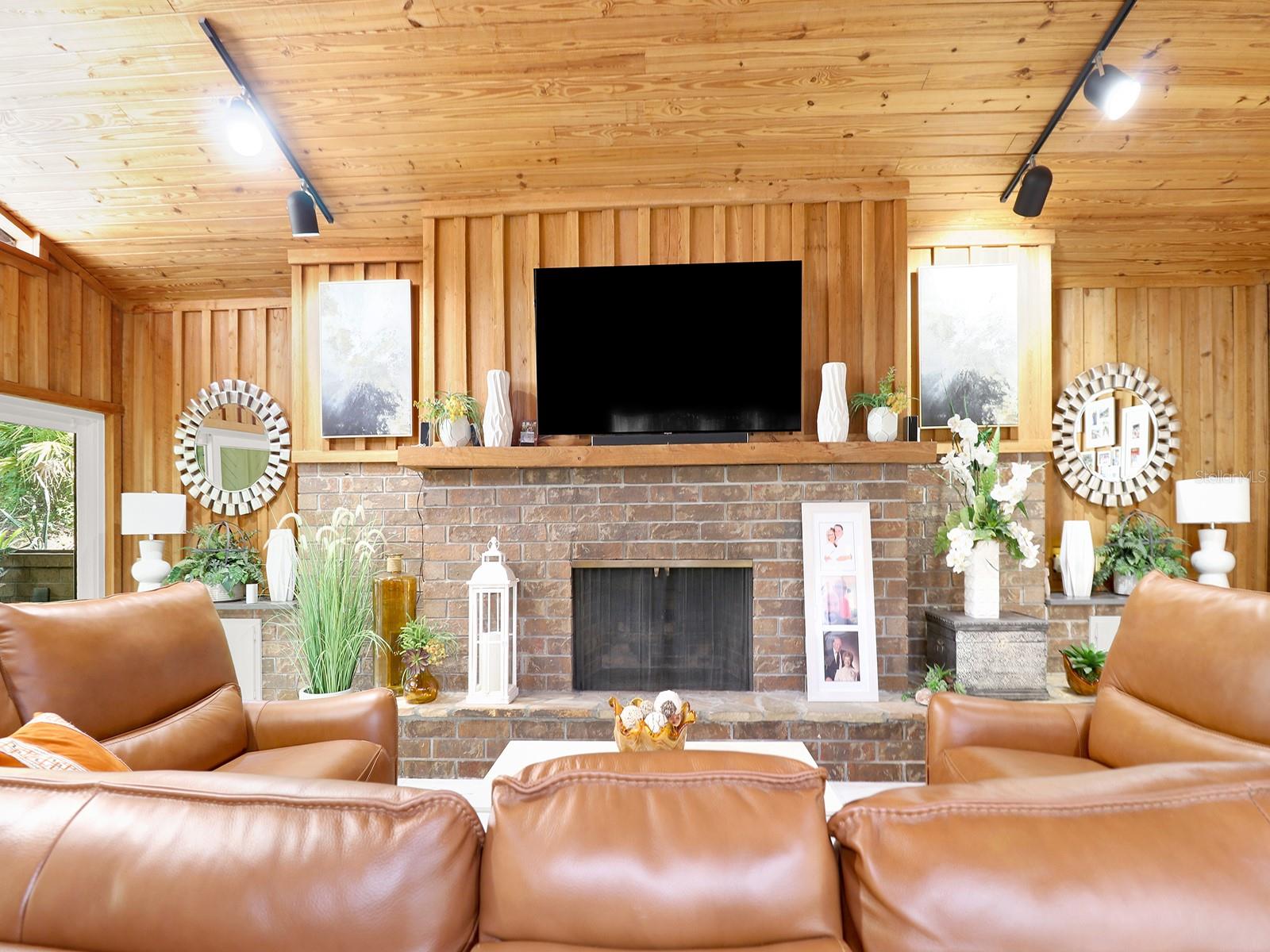 OAK HILL ACRES - Residential