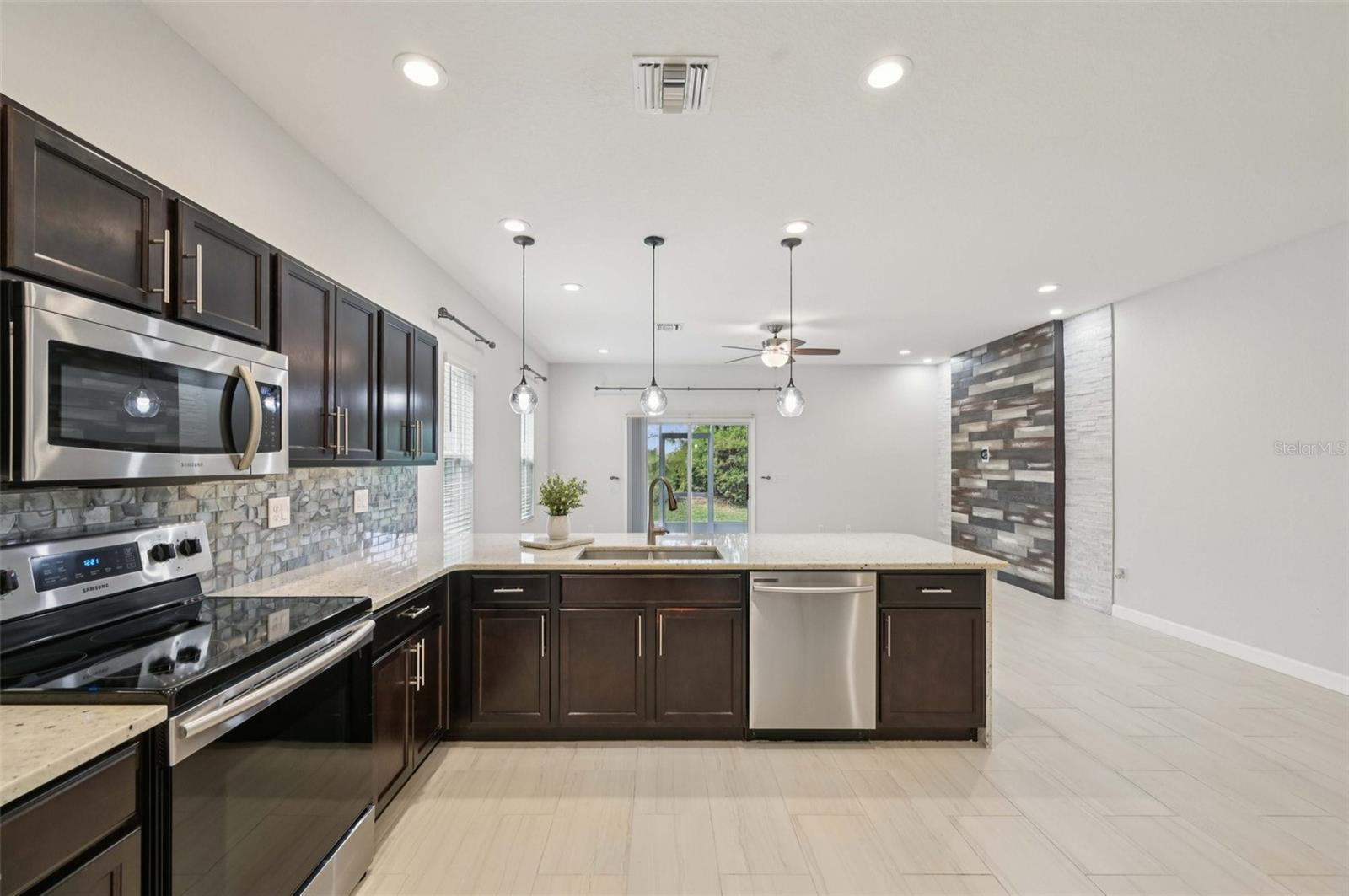 ARTISTRY PH 2E - Residential