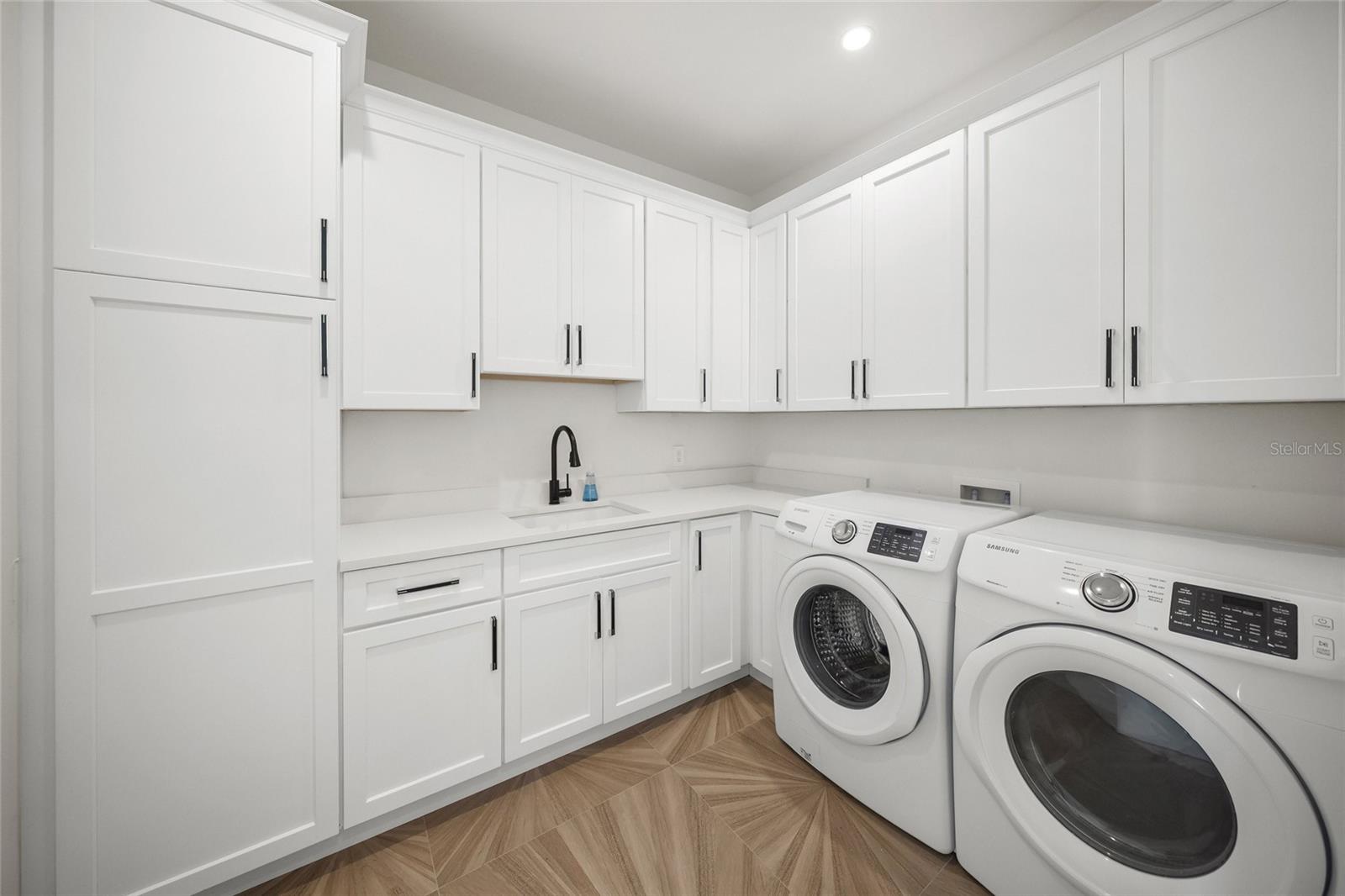 BIMINI BAY ESTATES - Residential